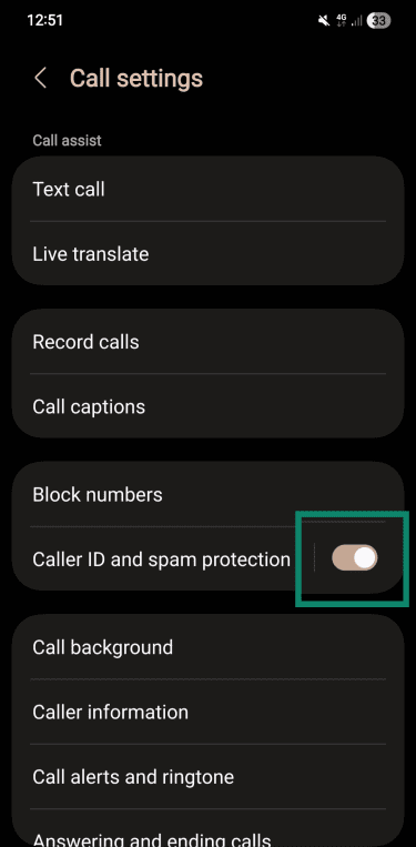 Android's Caller ID and spam protection toggle.